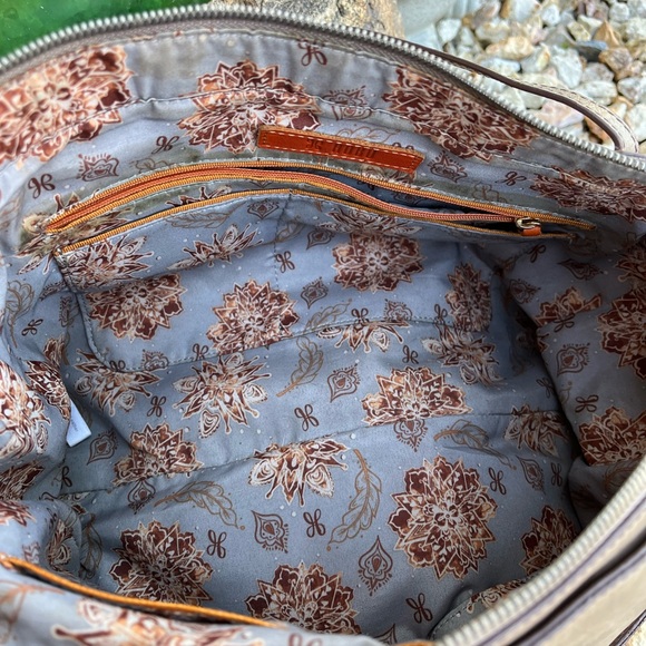 Hobo Leather Shoulder Bag Leather Classic Neutral Chic Everyday Preppy Style - Picture 3 of 11